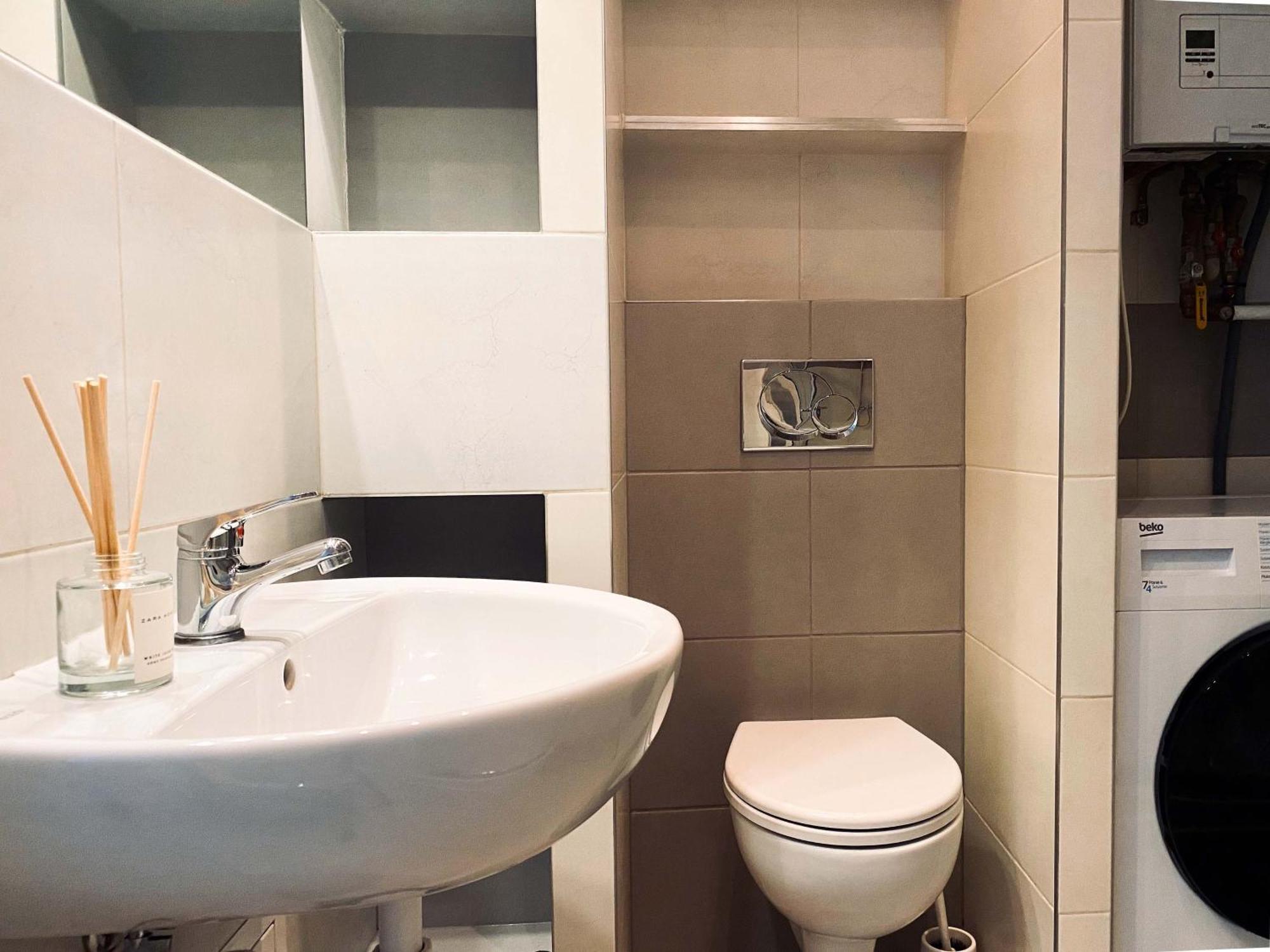 Beautiful Apartment With Two Rooms, Cracow Old Town Краков Экстерьер фото